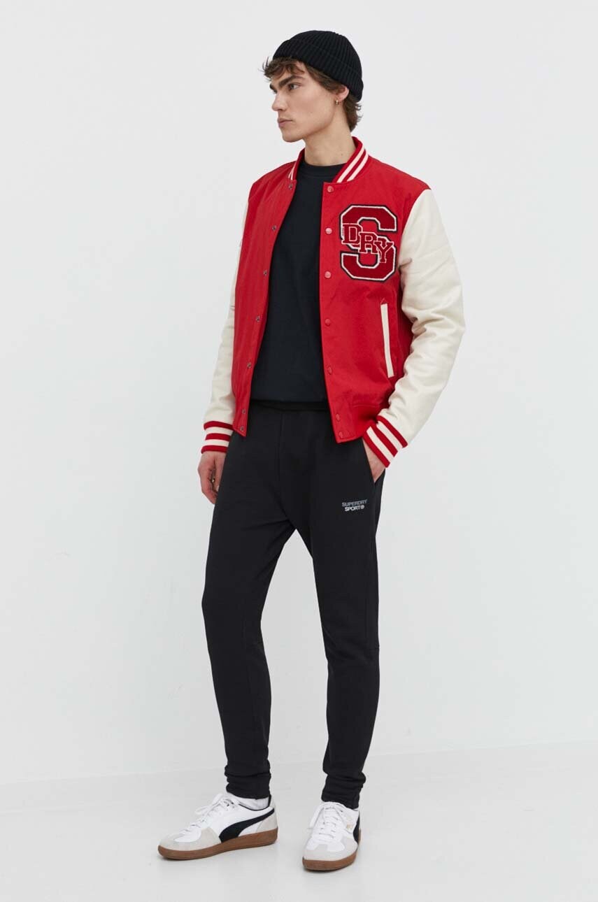 Куртка-бомбер Superdry чоловічий колір червоний зимова