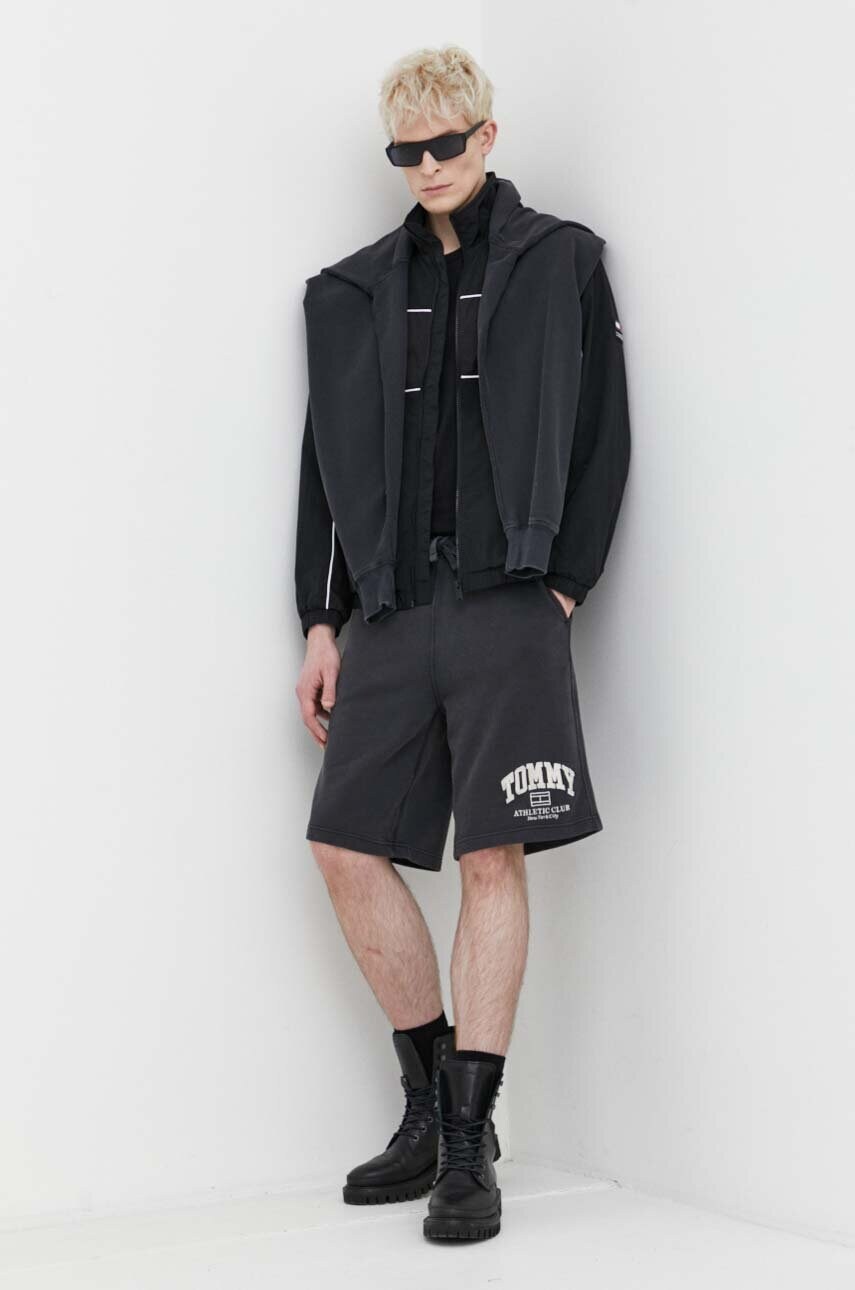 Куртка Tommy Jeans чоловіча колір чорний перехідна oversize