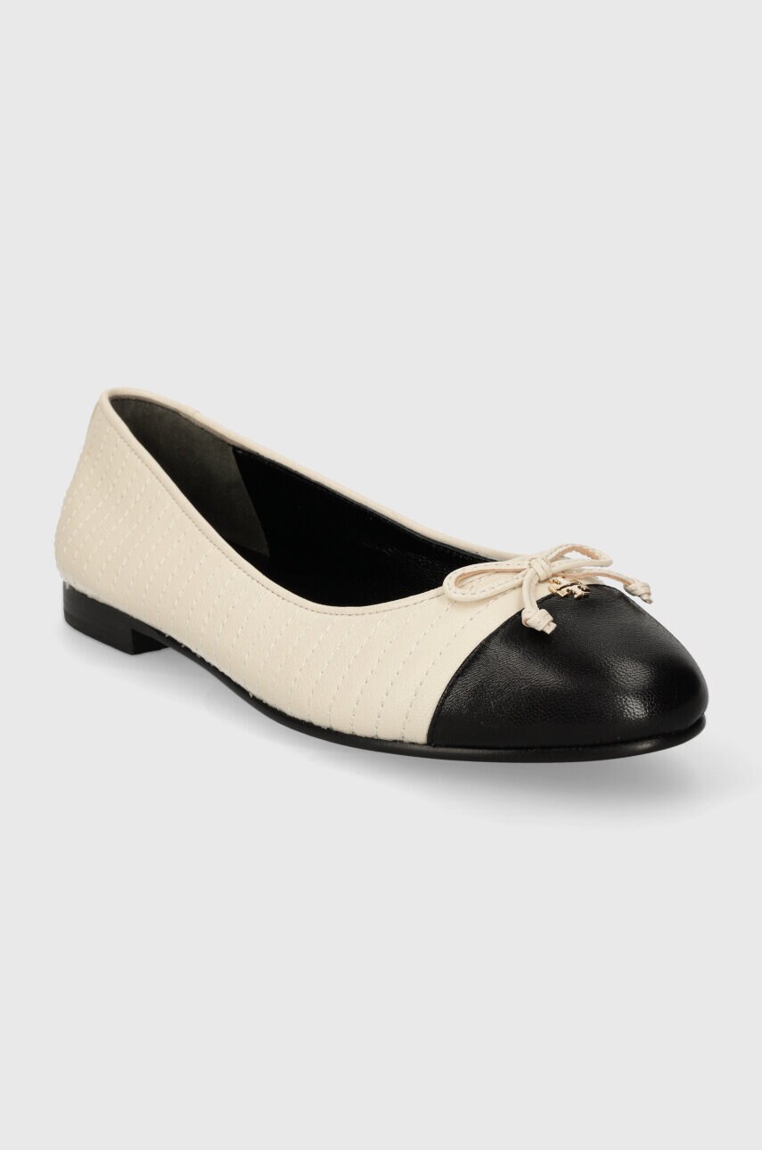 Шкіряні балетки Tory Burch Cap-Toe Quilted Ballet колір бежевий  156249.100