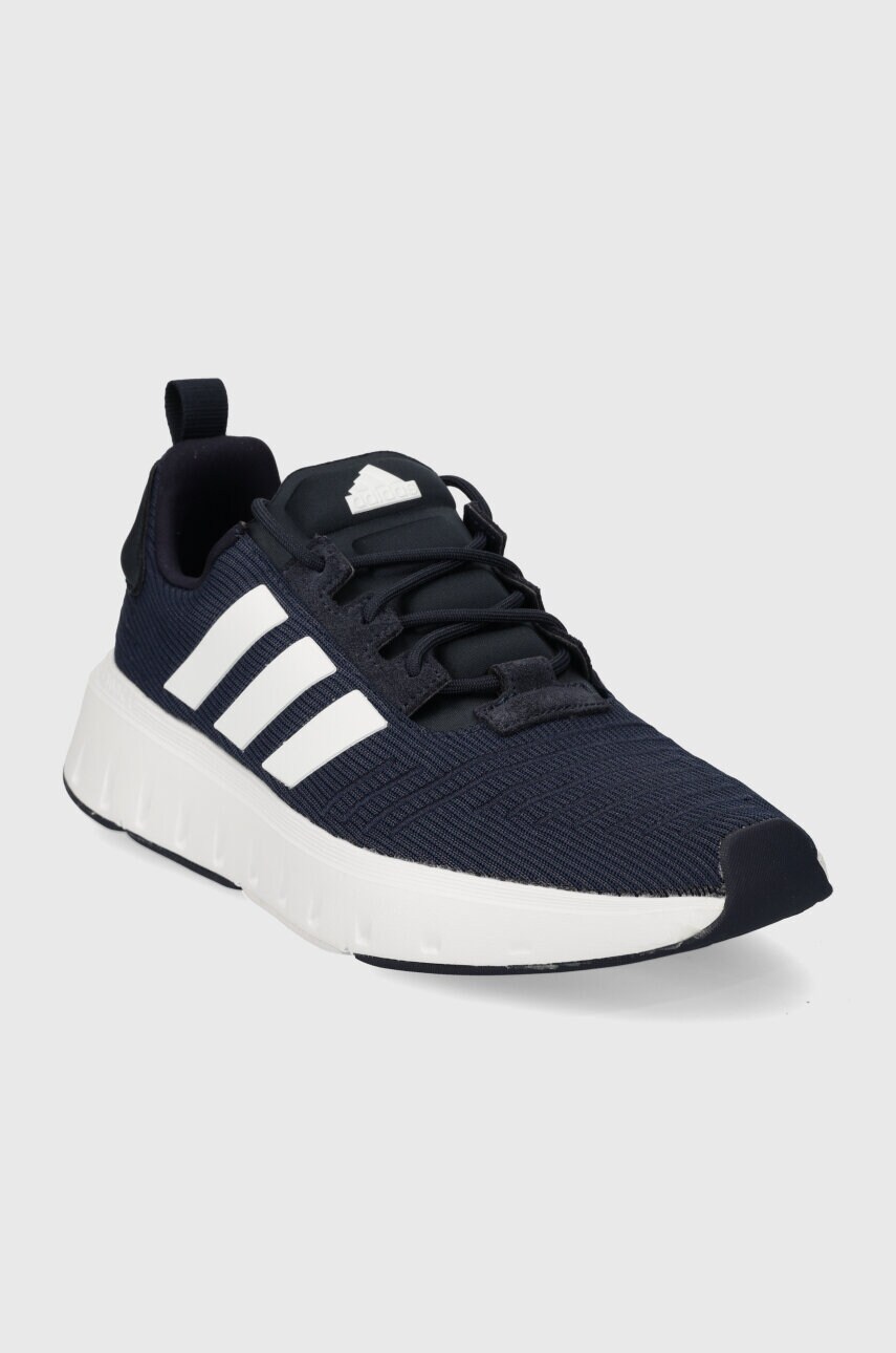 Бігові кросівки adidas Swift Run 23 колір синій