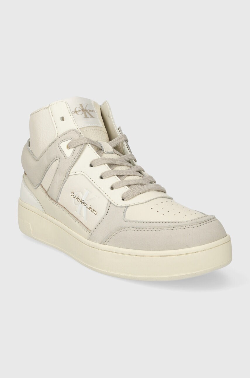 Шкіряні кросівки Calvin Klein Jeans BASKET CUPSOLE MID LTH ML FAD колір бежевий YM0YM00883