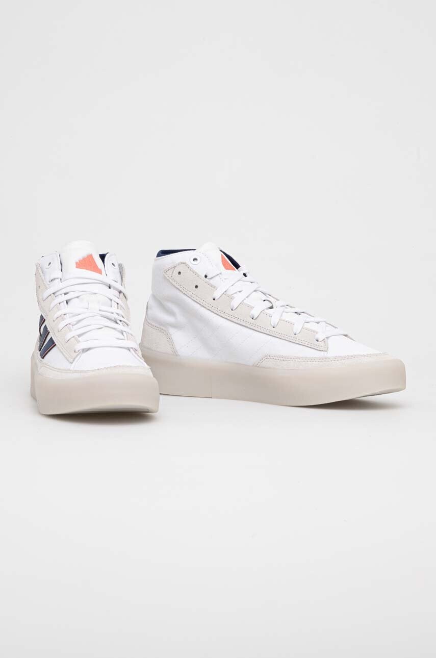 Кеди adidas ZNSORED колір білий