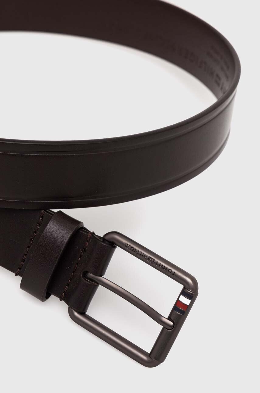 Шкіряний ремінь Tommy Hilfiger чоловічий колір коричневий