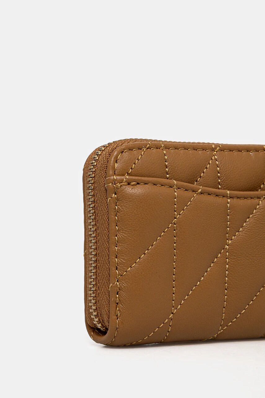 Шкіряний гаманець Coach жіночий колір бежевий