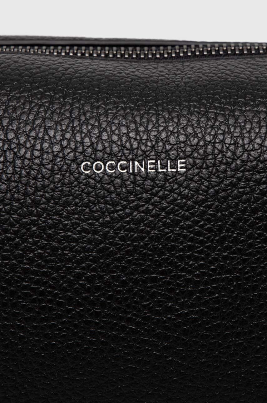 Шкіряна косметичка Coccinelle колір чорний