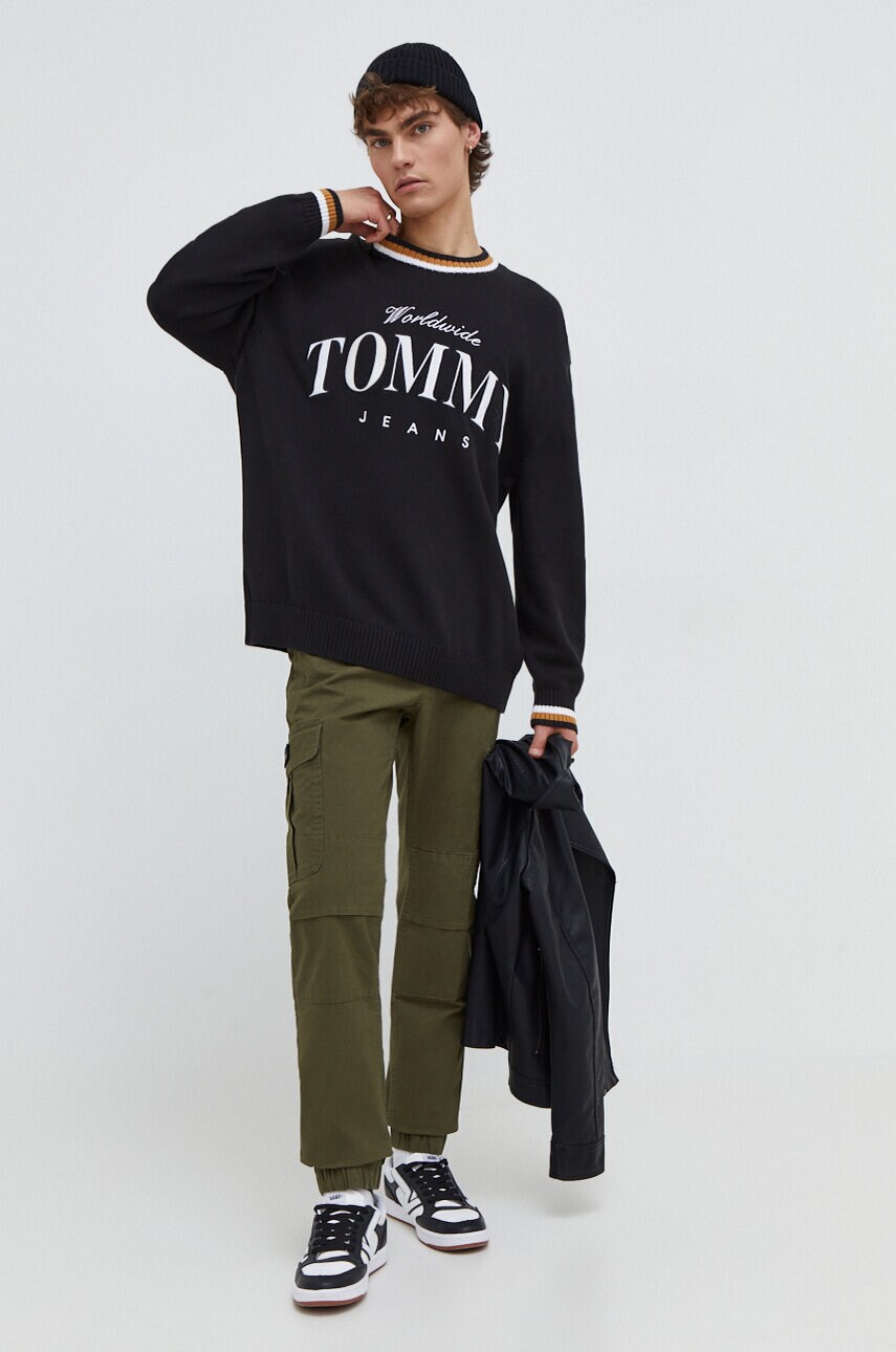 Штани Tommy Jeans чоловічі колір зелений