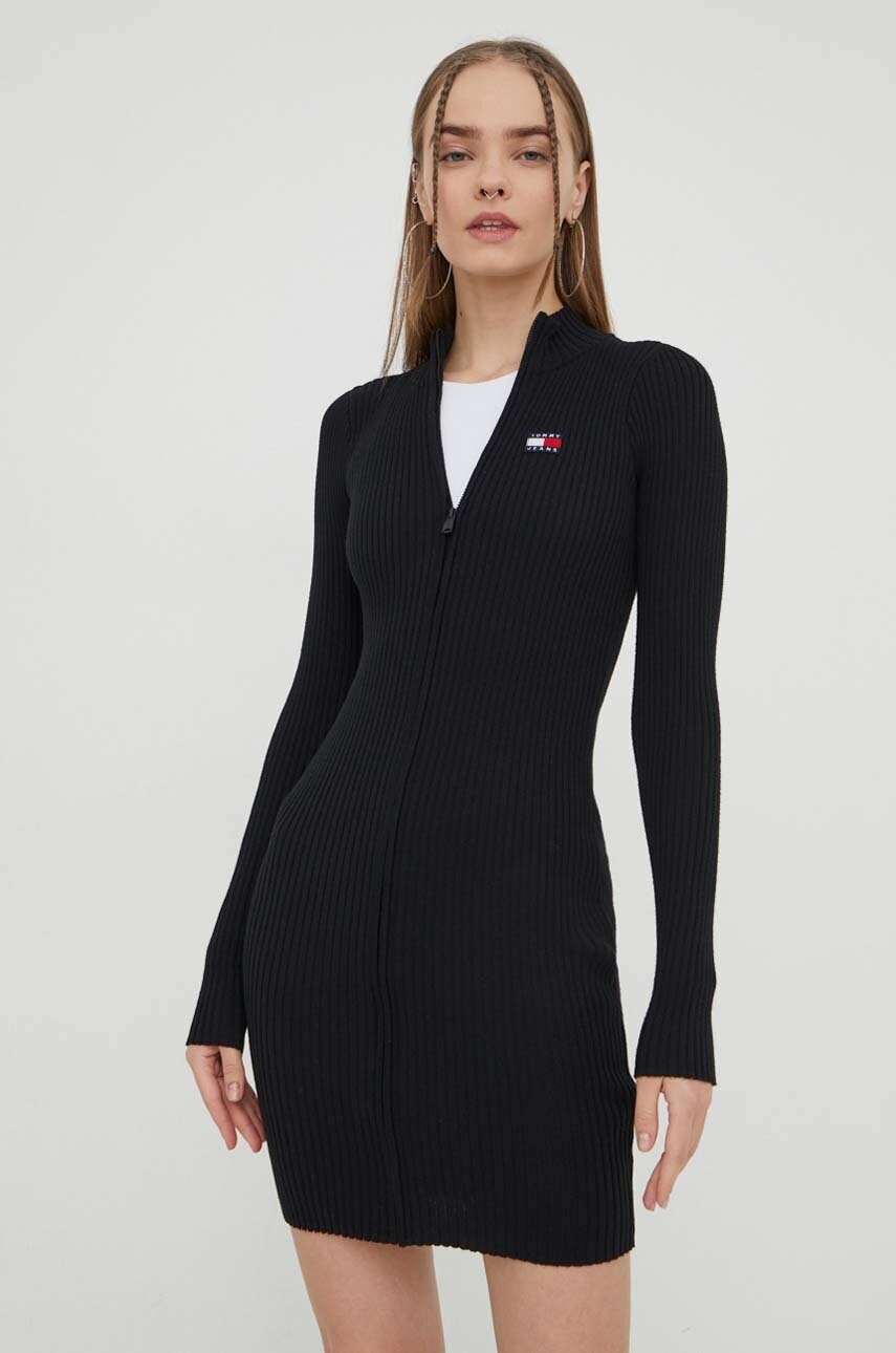 Сукня Tommy Jeans колір чорний mini облягаюча