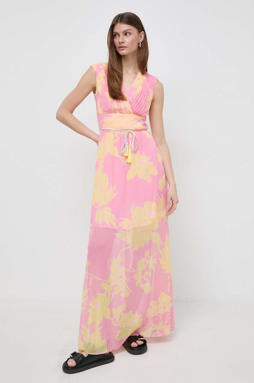 Сукня Guess колір рожевий maxi розкльошена