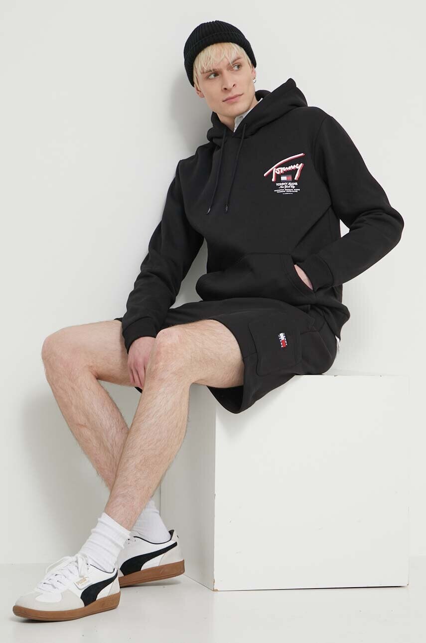 Бавовняні шорти Tommy Jeans колір чорний