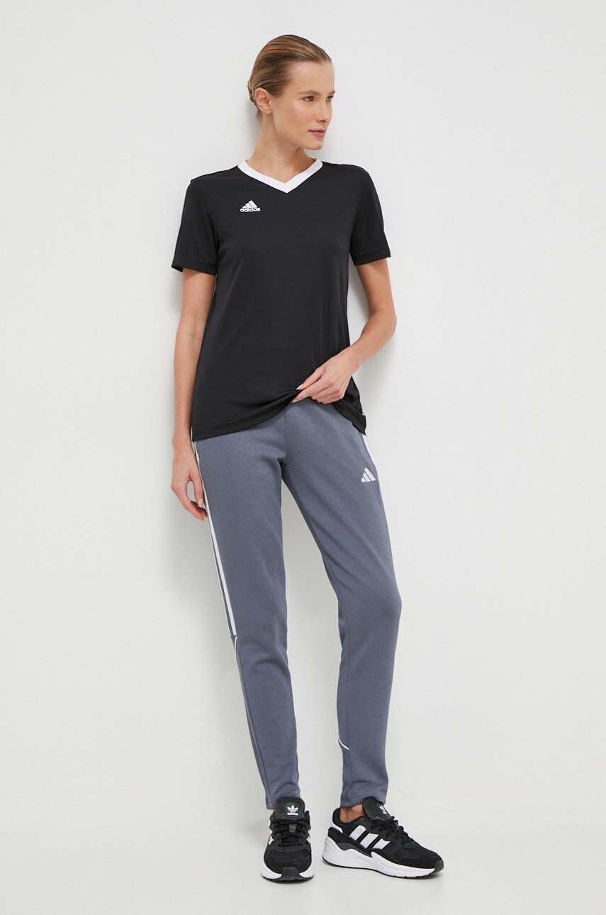 Футболка adidas Performance Entrada 22 жіноча колір чорний