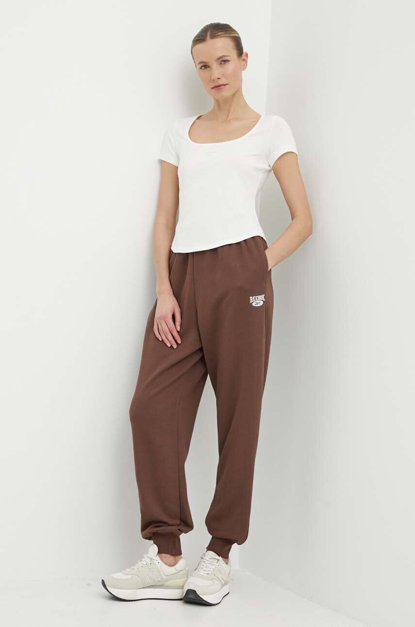 Футболка Reebok Classic Wardrobe Essentials жіноча колір бежевий 100076094