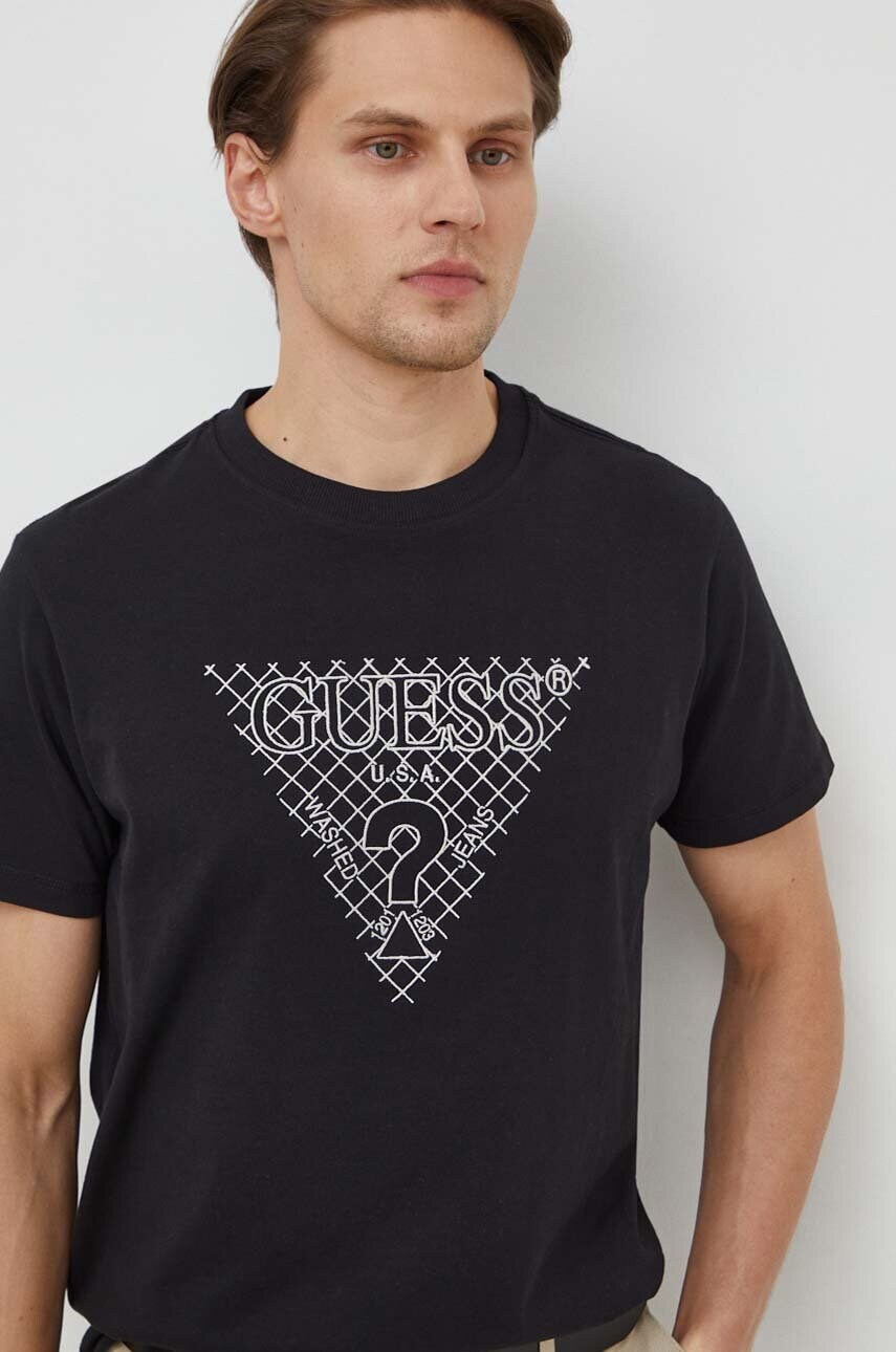 Бавовняна футболка Guess чоловічий колір чорний з аплікацією