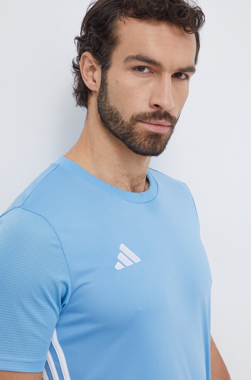 Тренувальна футболка adidas Performance Tabela 23 з аплікацією