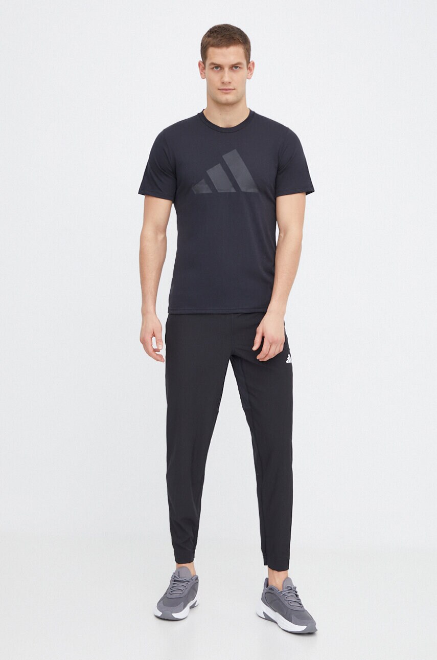Тренувальна футболка adidas Performance TR-ES колір чорний з принтом