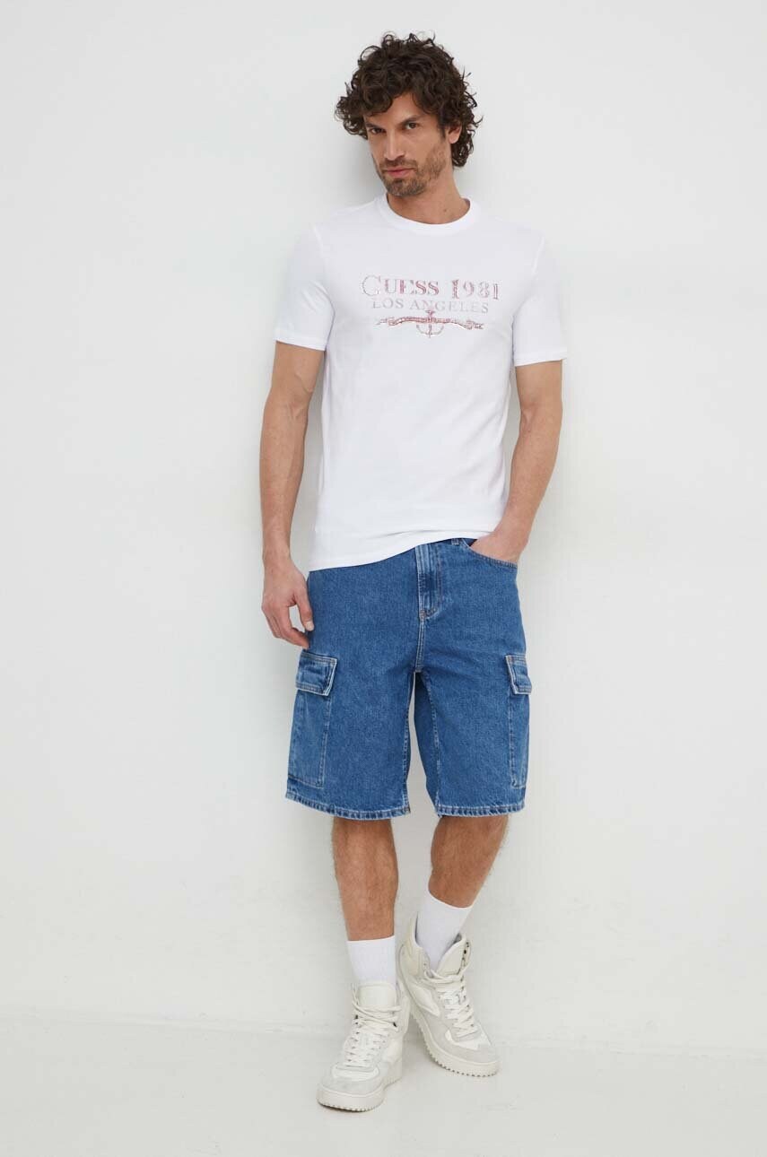Футболка Guess чоловічий колір білий з принтом