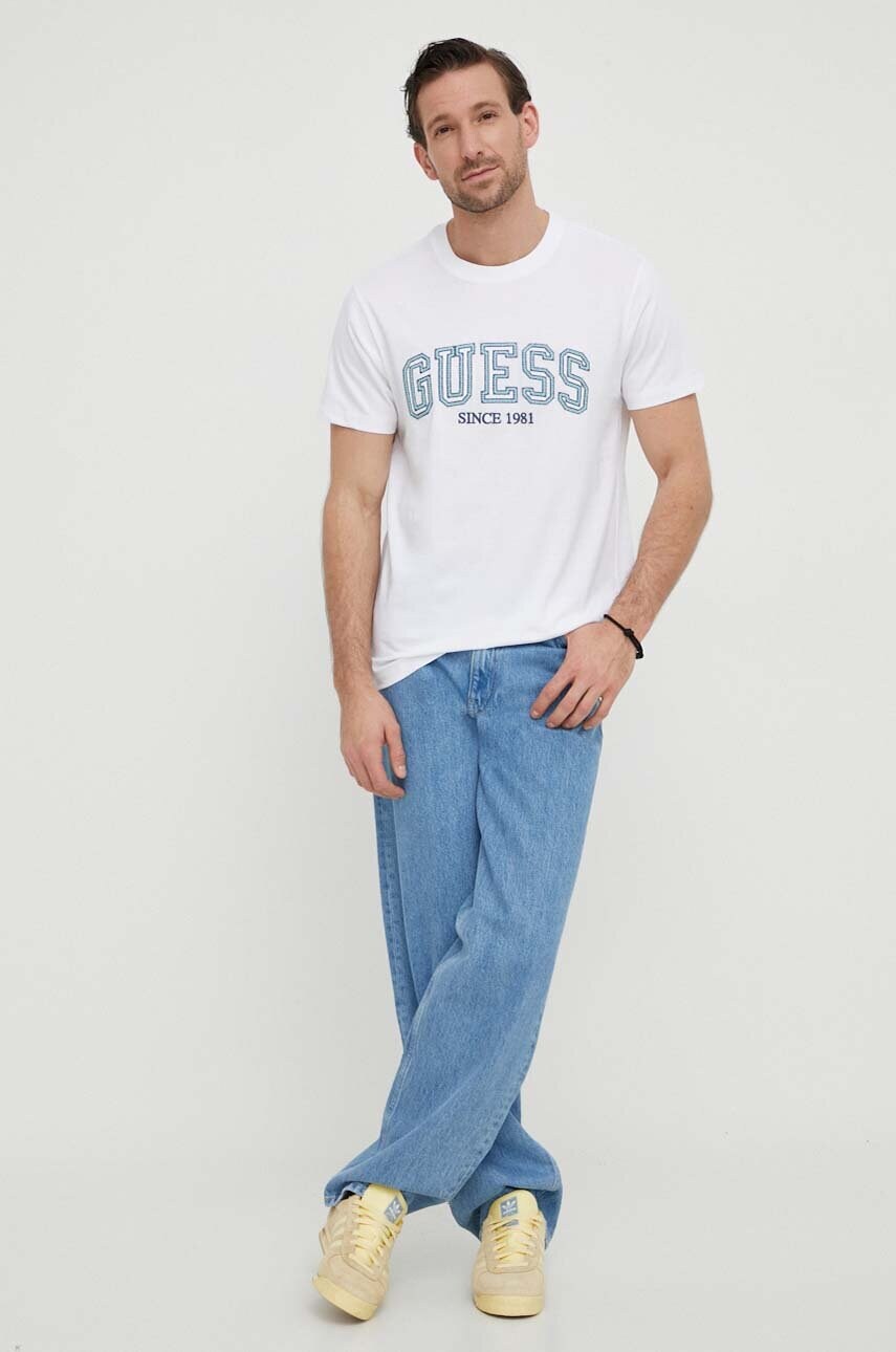 Бавовняна футболка Guess чоловічий колір білий з аплікацією