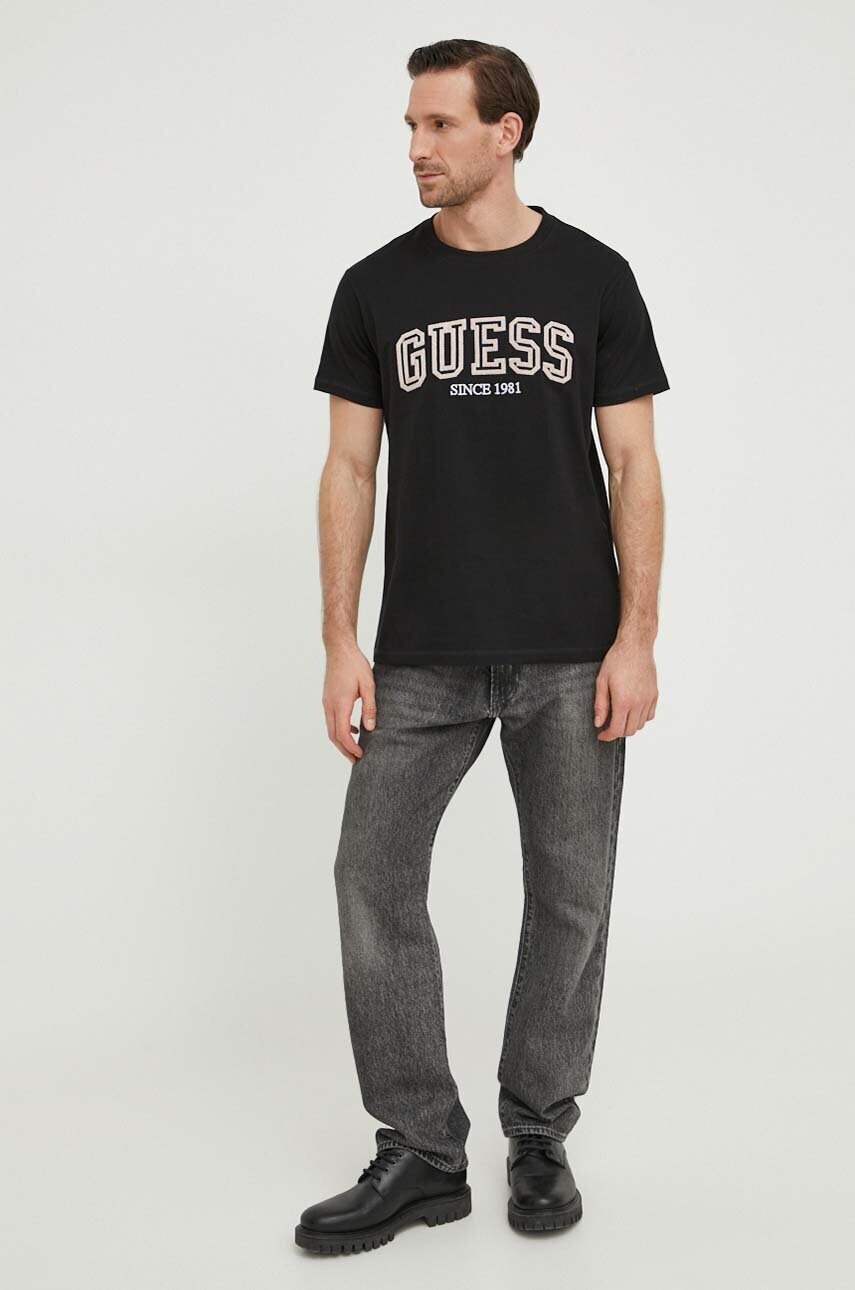 Бавовняна футболка Guess чоловічий колір чорний з аплікацією