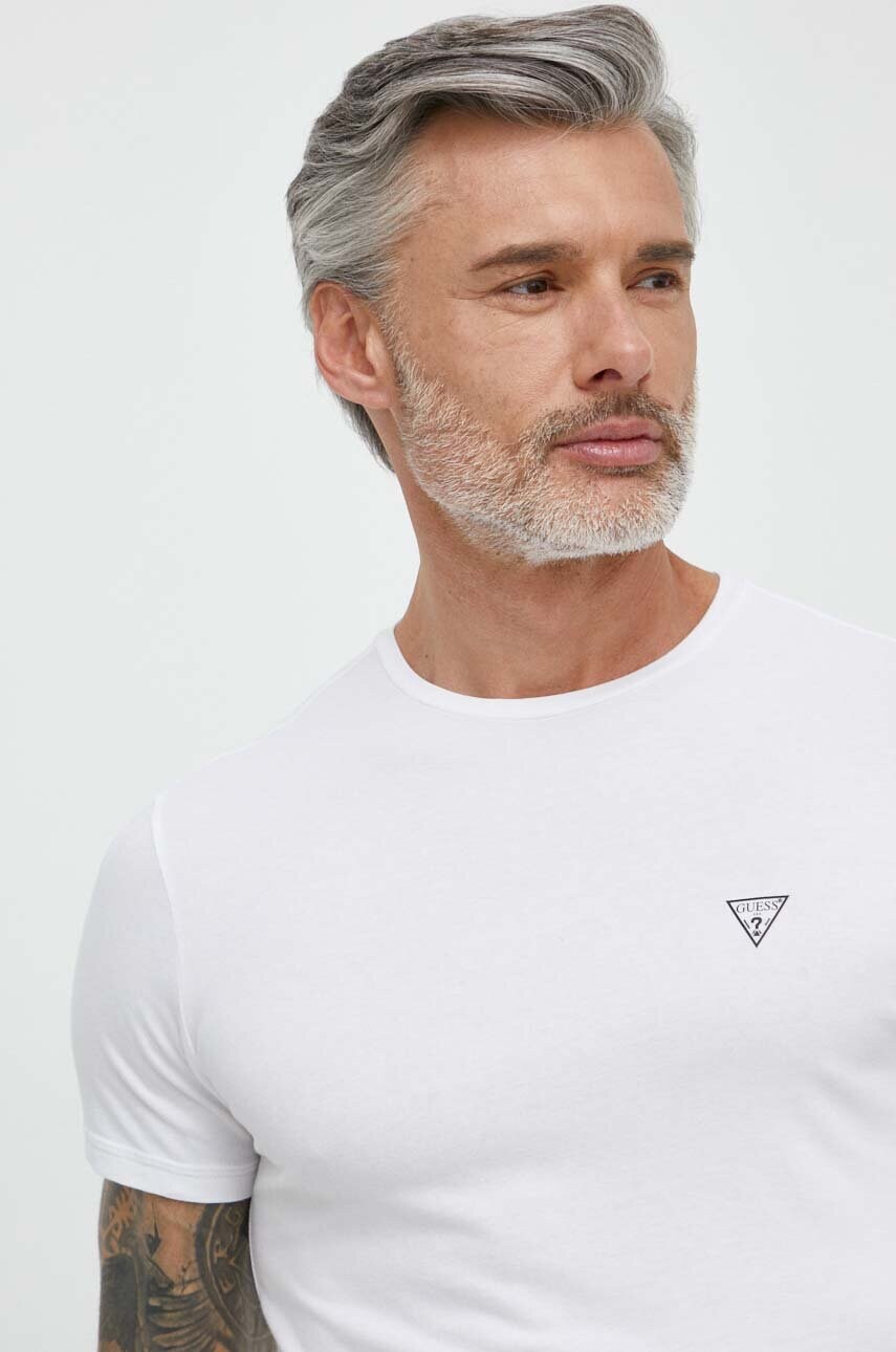 Футболка Guess чоловічий колір білий однотонний