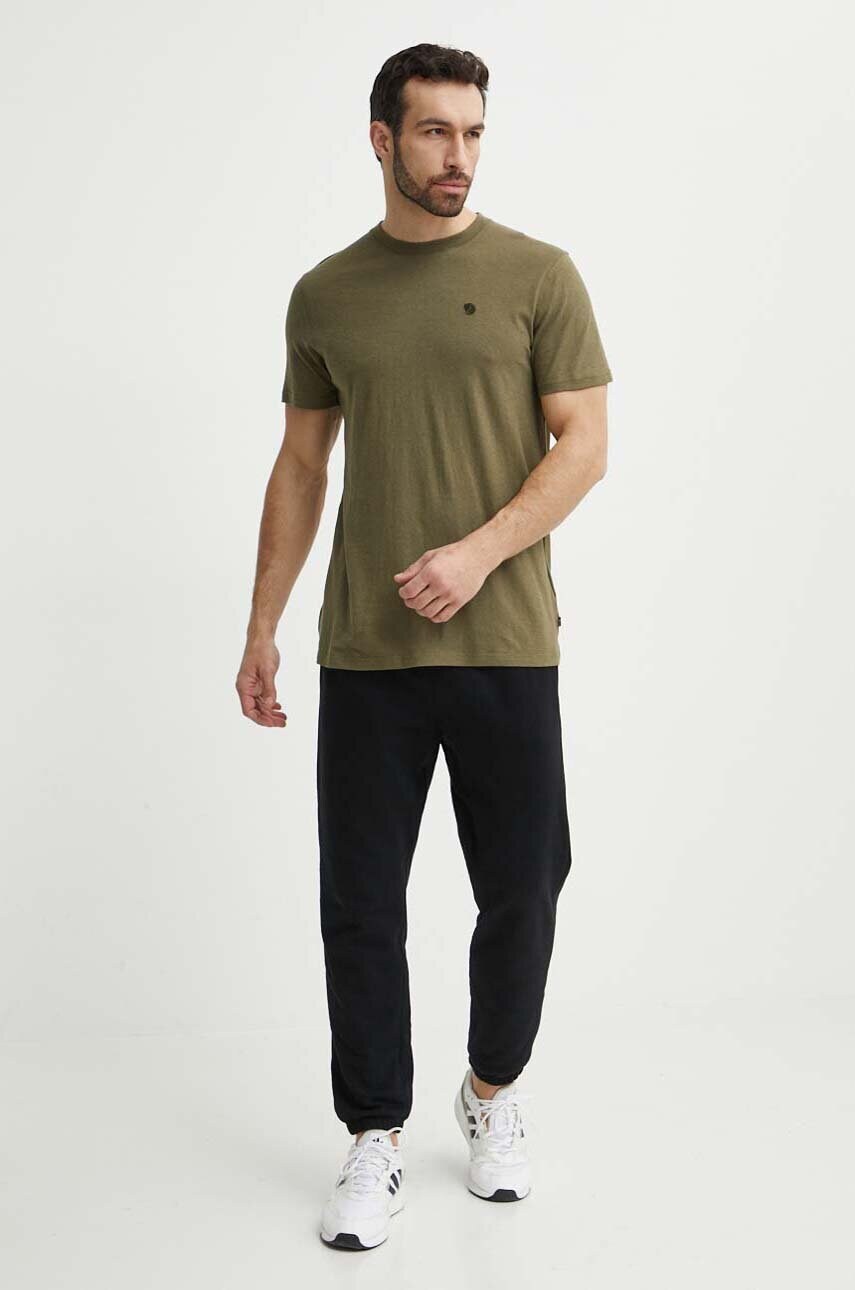 Футболка Fjallraven Hemp Blend чоловіча колір зелений з аплікацією F12600215