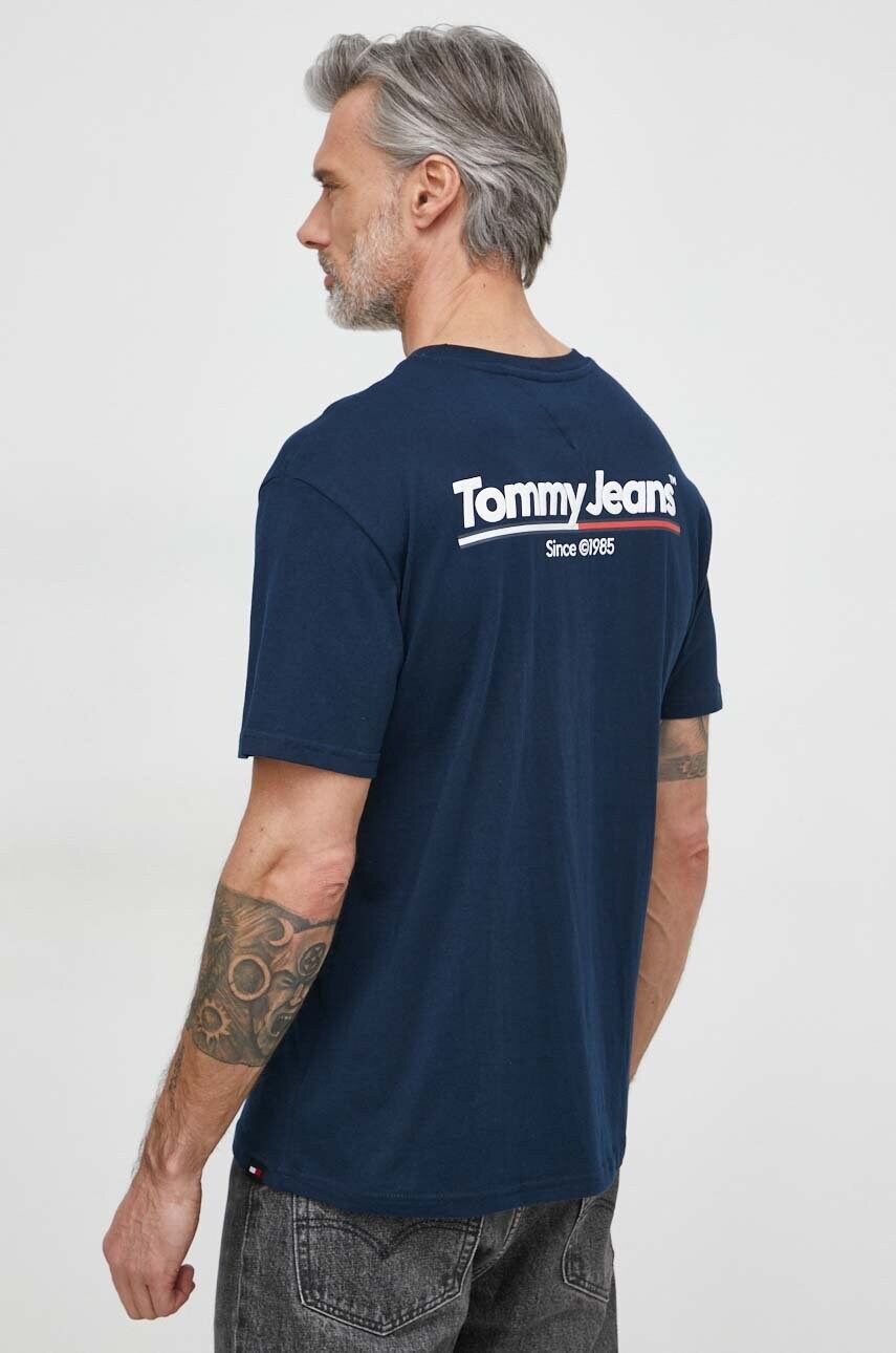 Бавовняна футболка Tommy Jeans чоловічий колір синій з принтом