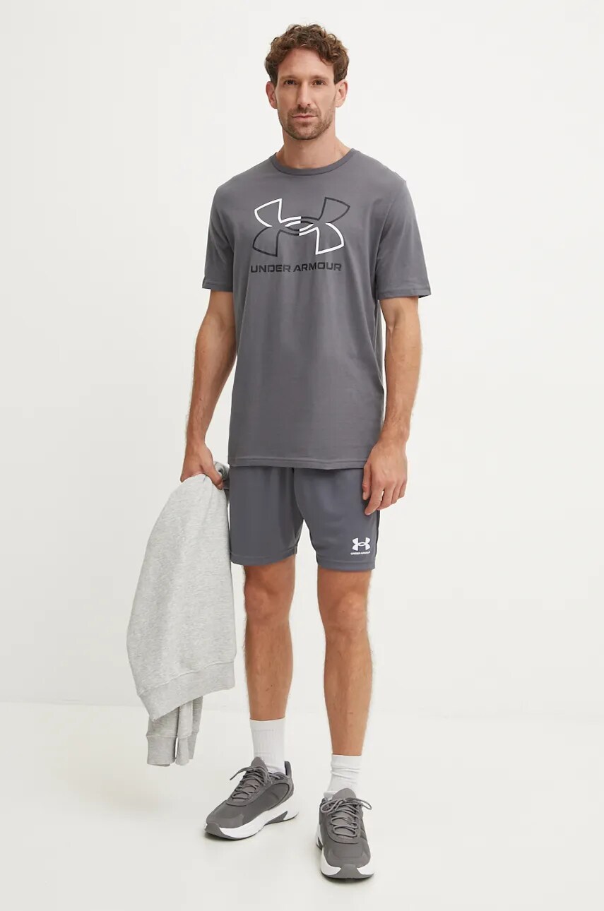 Футболка Under Armour чоловічий колір сірий візерунок