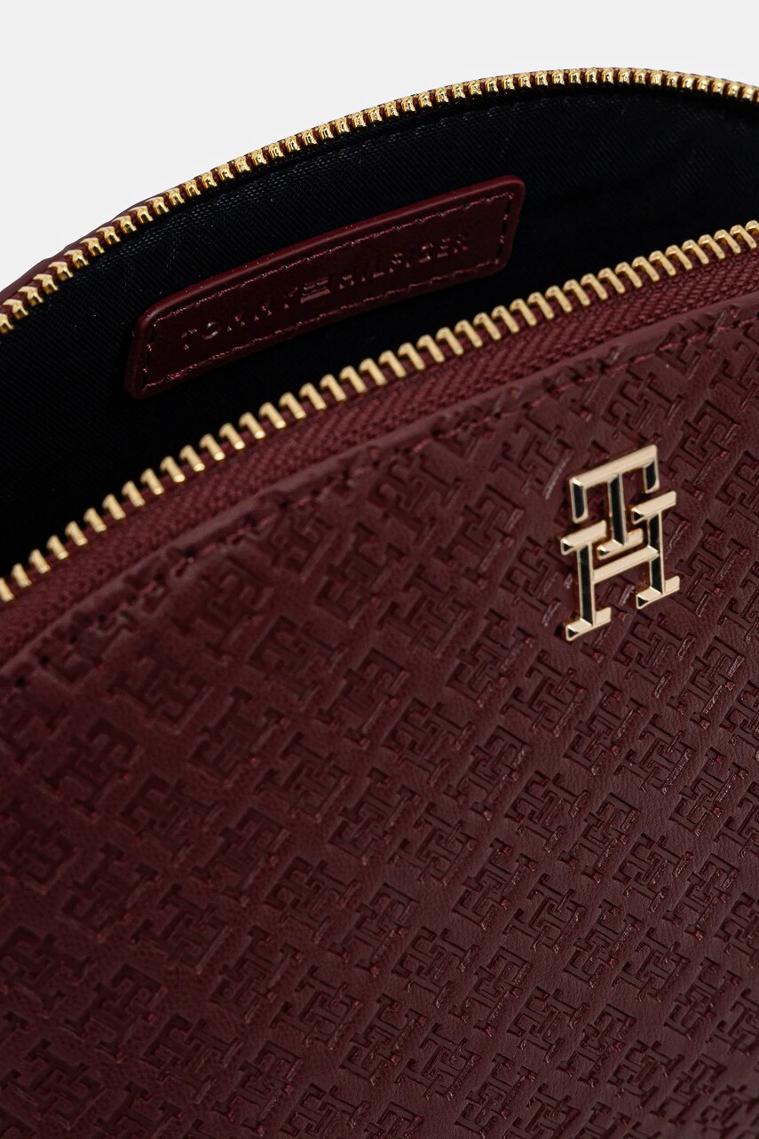 Косметичка Tommy Hilfiger колір бордовий AW0AW17339