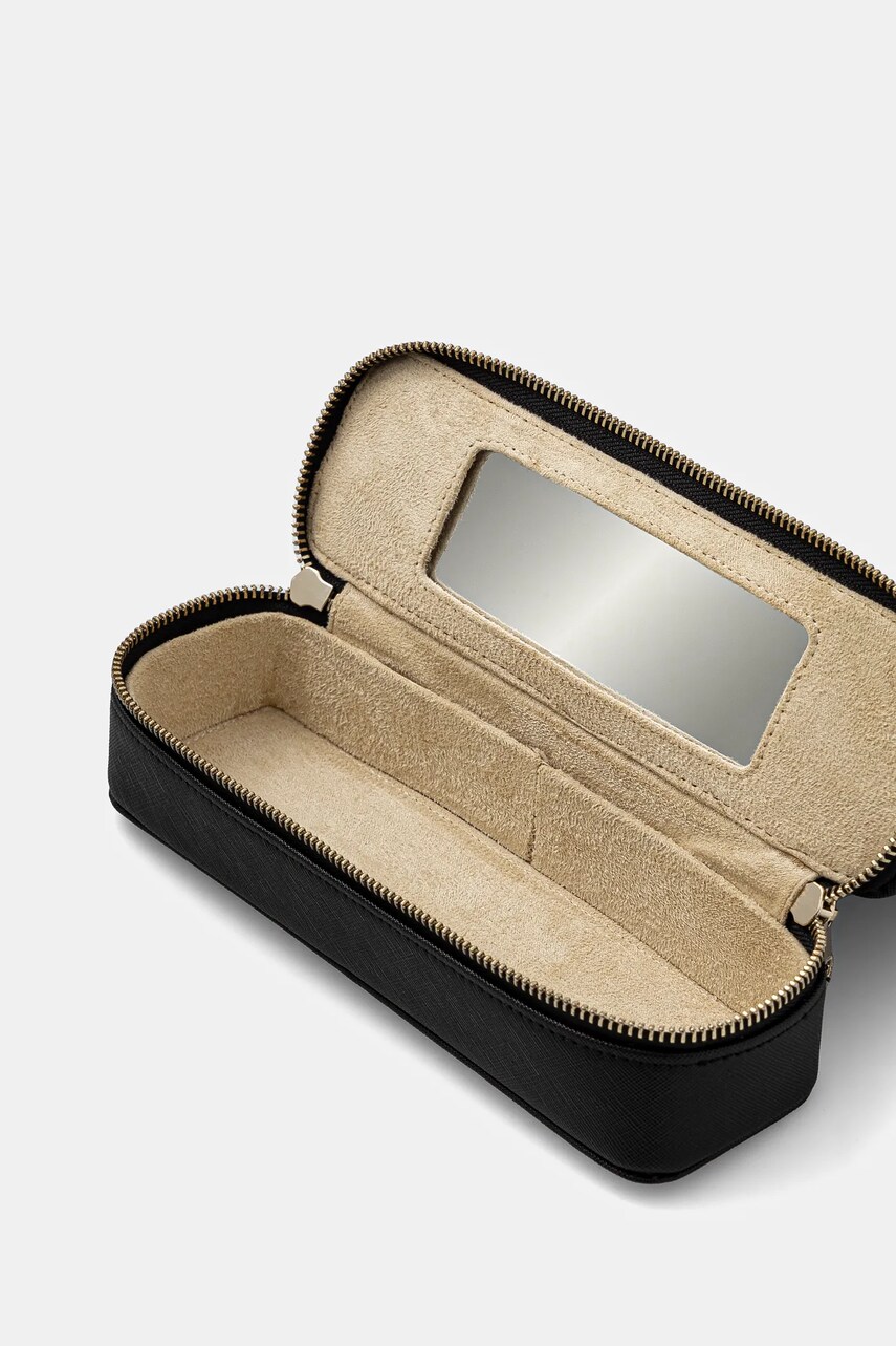 Косметичка Guess колір чорний PW7529 P5270