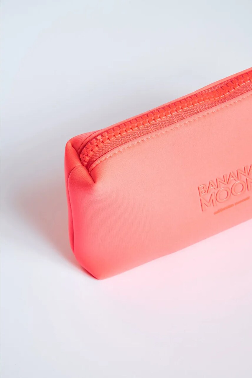 Косметичка Banana Moon Pouch колір рожевий NEON.POUCH