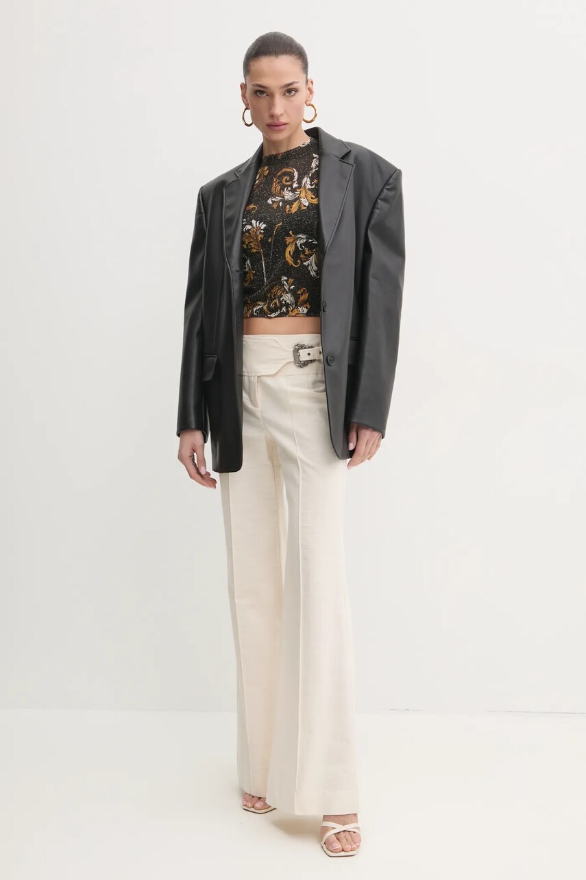 Светр Versace Jeans Couture жіночий колір чорний легкий 78HAFM21 CMN45