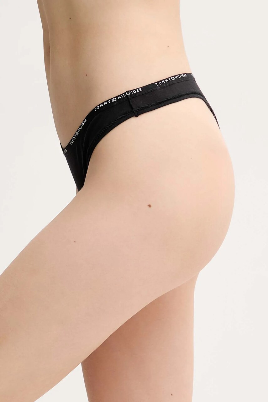 Стринги Tommy Hilfiger колір чорний UW0UW05741