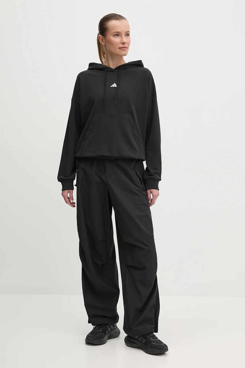 Кофта adidas Essentials жіноча колір чорний з капюшоном з аплікацією JD7989