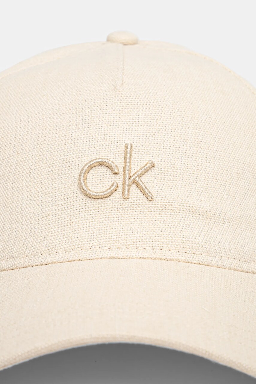 Лляна кепка Calvin Klein колір бежевий з аплікацією K60K613118