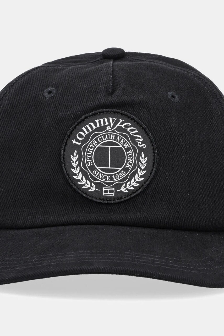 Бавовняна бейсболка Tommy Jeans колір чорний з аплікацією AM0AM13318