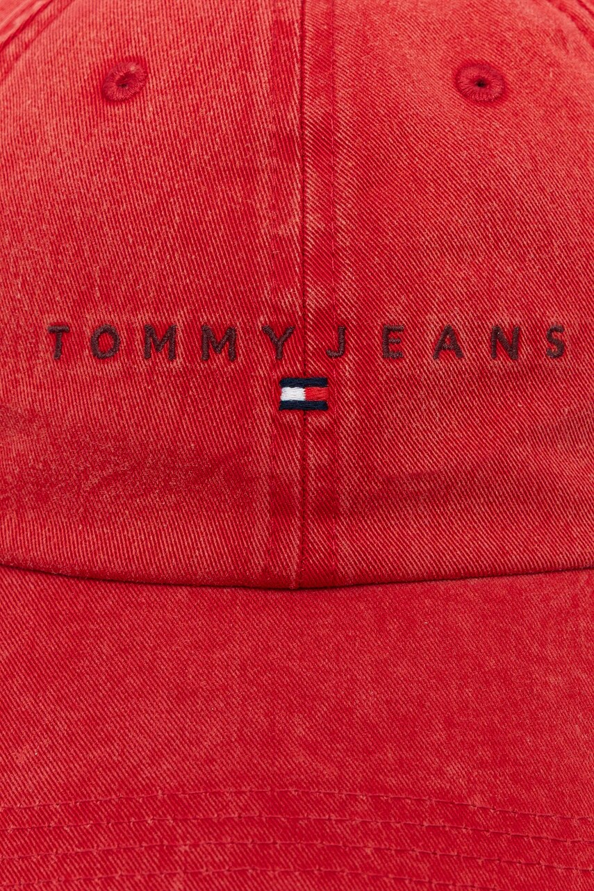 Бавовняна бейсболка Tommy Jeans колір червоний з аплікацією AM0AM13355