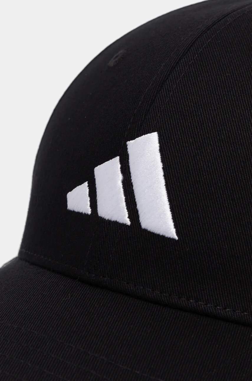Бавовняна бейсболка adidas BB CAP COT NL колір чорний з аплікацією JG0998