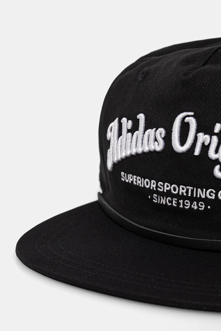 Кепка adidas Originals FLATBRIM колір чорний з аплікацією JD0997