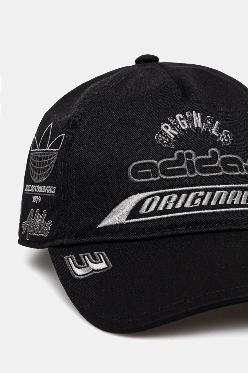 Бавовняна бейсболка adidas Originals SPONSORS колір чорний з аплікацією JD1002