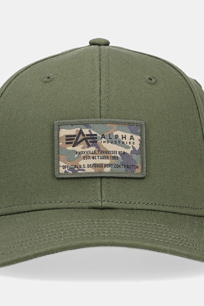 Бавовняна бейсболка Alpha Industries Crew Camo Cap колір зелений з аплікацією 156903