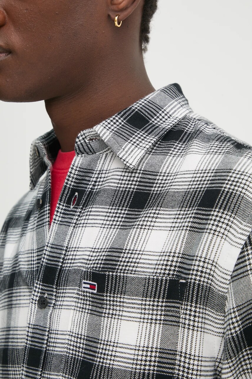 Сорочка Tommy Jeans чоловіча колір чорний regular класичний комір DM0DM20670