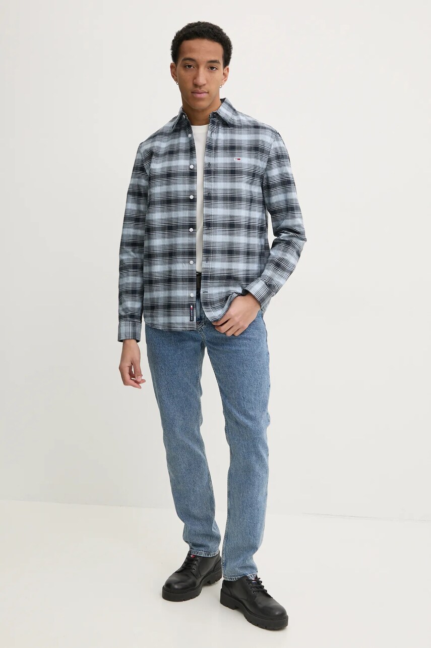 Сорочка Tommy Jeans чоловіча колір синій regular класичний комір DM0DM21096