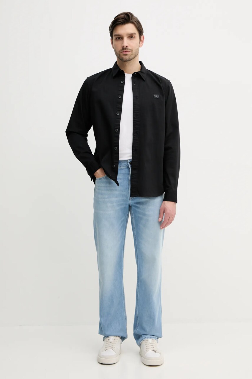 Сорочка Calvin Klein Jeans чоловіча колір чорний regular класичний комір J30J327585