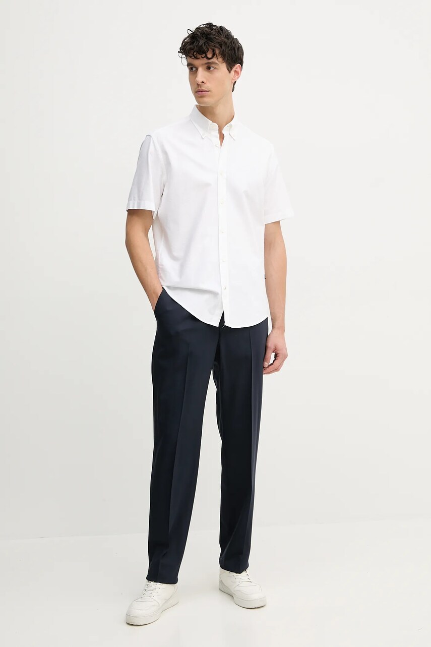 Бавовняна сорочка BOSS чоловіча колір білий regular комір button-down 50539291