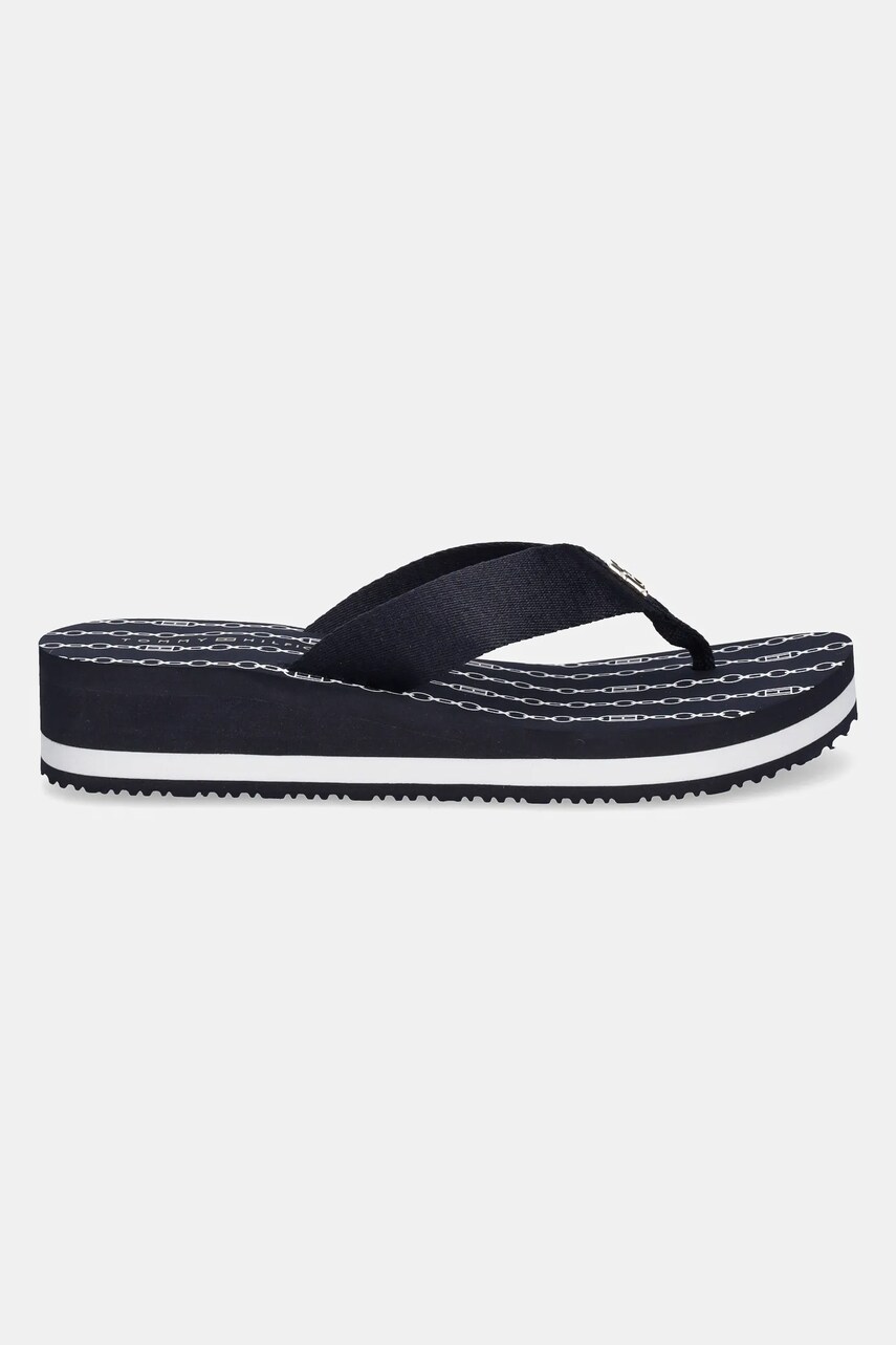 В'єтнамки Tommy Hilfiger IM TH CHAINPRINT MIDWEDGE SANDAL жіночі колір синій на танкетці FW0FW08527