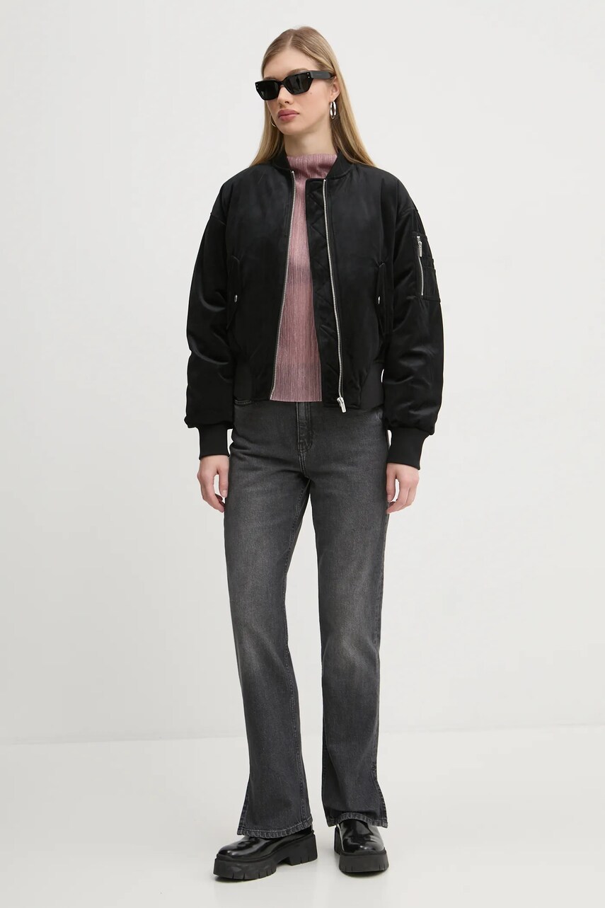 Куртка-бомбер Karl Lagerfeld Jeans жіноча колір чорний зимова oversize A1W15010