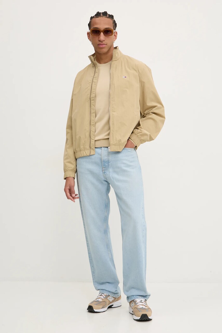 Куртка Tommy Jeans чоловіча колір бежевий перехідна oversize DM0DM20655