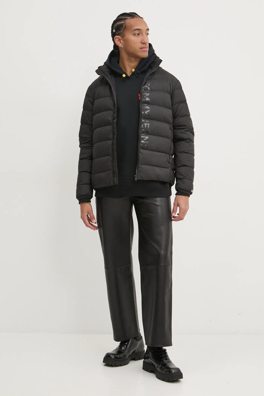Пухова куртка Tommy Jeans чоловіча колір чорний зимова DM0DM21175