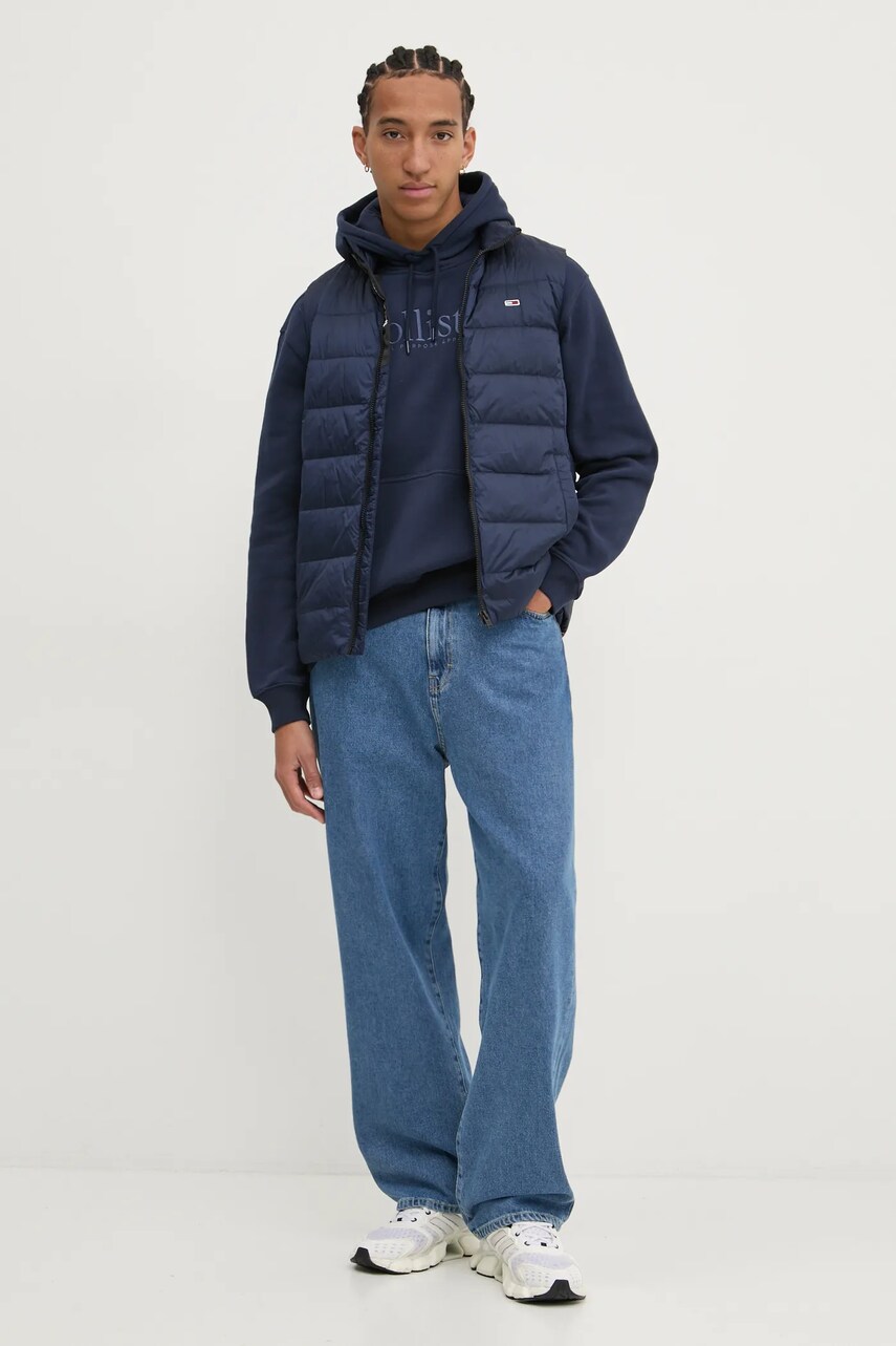 Пухова безрукавка Tommy Jeans чоловіча колір синій перехідна DM0DM20663