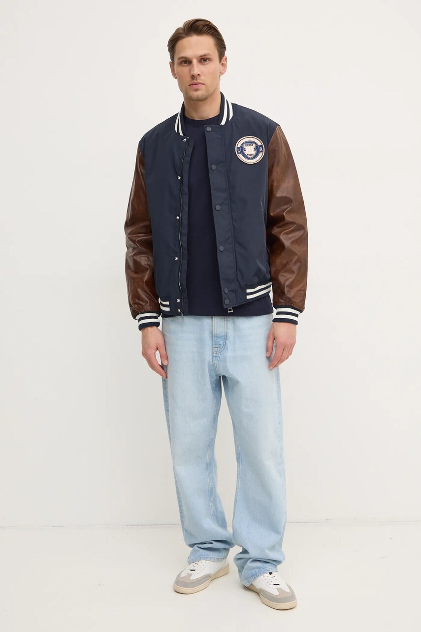 Куртка-бомбер Guess VARSITY чоловіча колір синій перехідна oversize M5RL19 WGU82