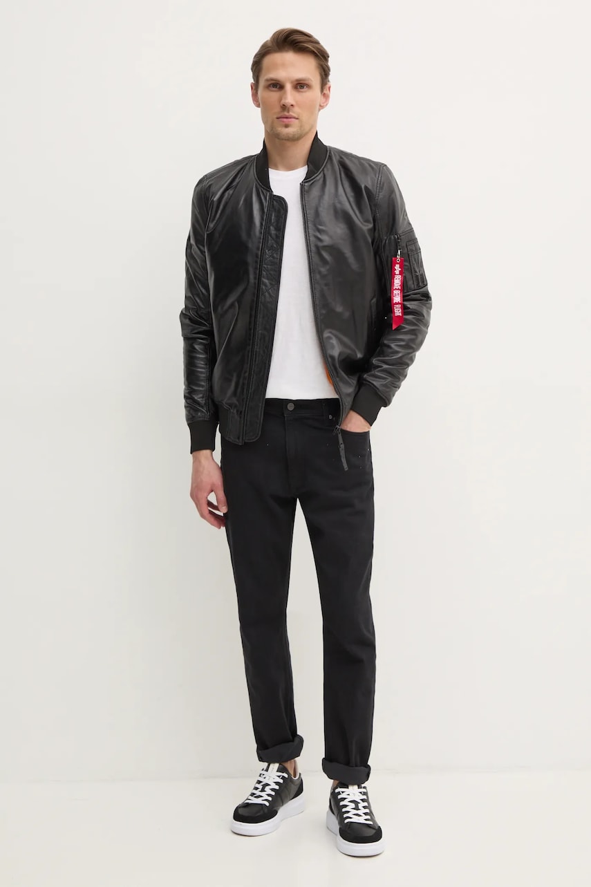 Шкіряна куртка Alpha Industries MA-1 Leather чоловіча колір чорний перехідна 156141