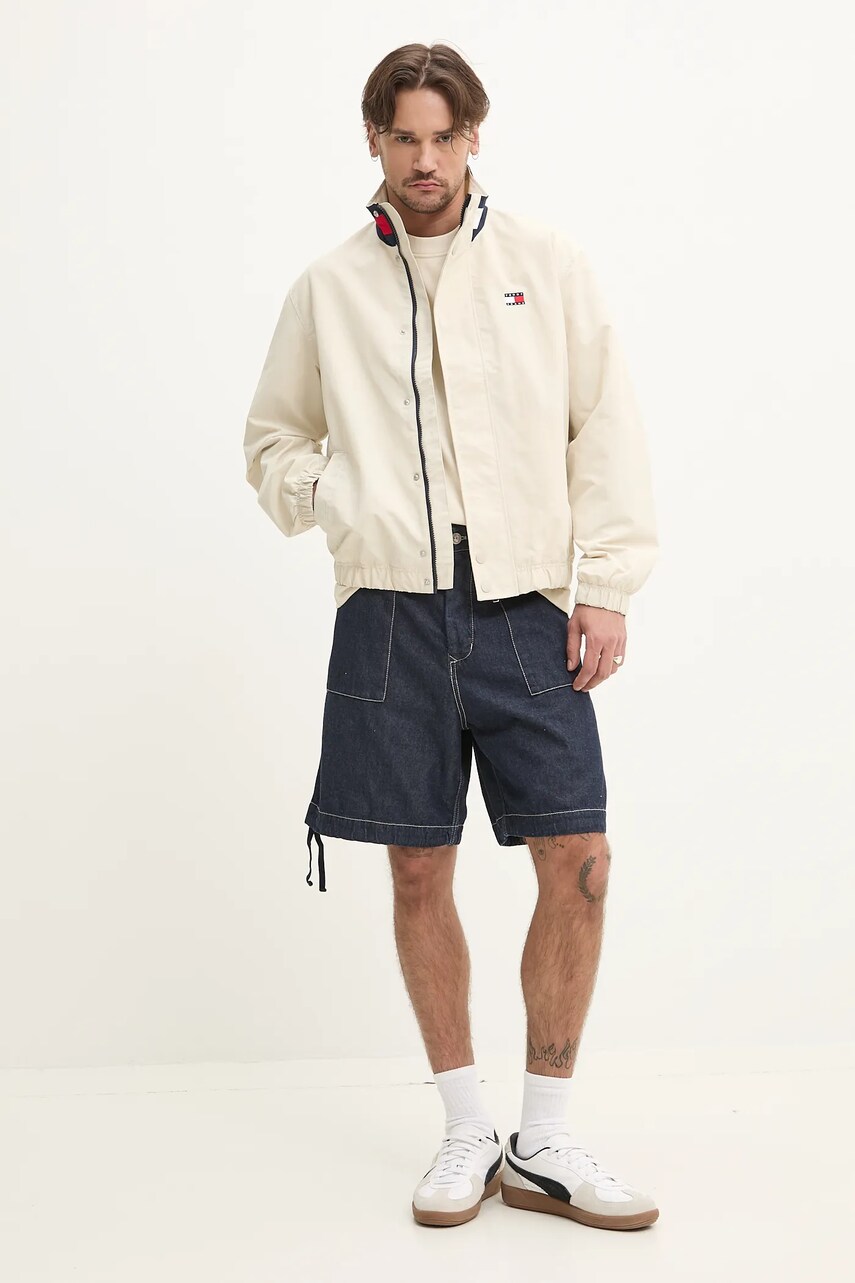 Куртка Tommy Jeans чоловіча колір бежевий перехідна oversize DM0DM20900